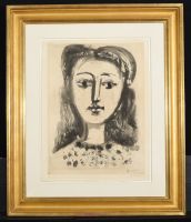 Tete De Feme Aux Cheveux Flous